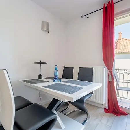 Apartment Zielonomi - Osobna Kuchnia, Miejsce Na Samochod - By Spaceapart