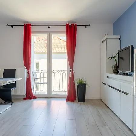 Zielonomi - Osobna Kuchnia, Miejsce Na Samochod - By Spaceapart