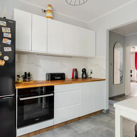 Apartment Zielonomi - Osobna Kuchnia, Miejsce Na Samochod - By Spaceapart *