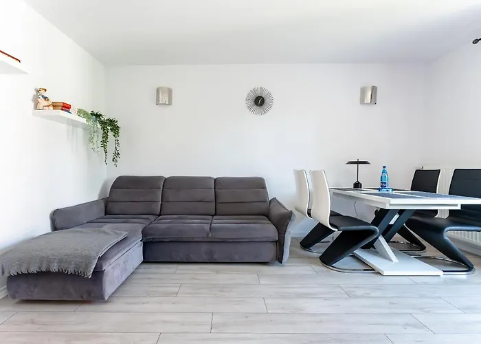 Zielonomi - Osobna Kuchnia, Miejsce Na Samochod - By Spaceapart * Jelenia Góra