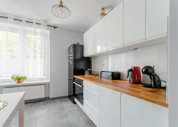 Zielonomi - Osobna Kuchnia, Miejsce Na Samochod - By Spaceapart