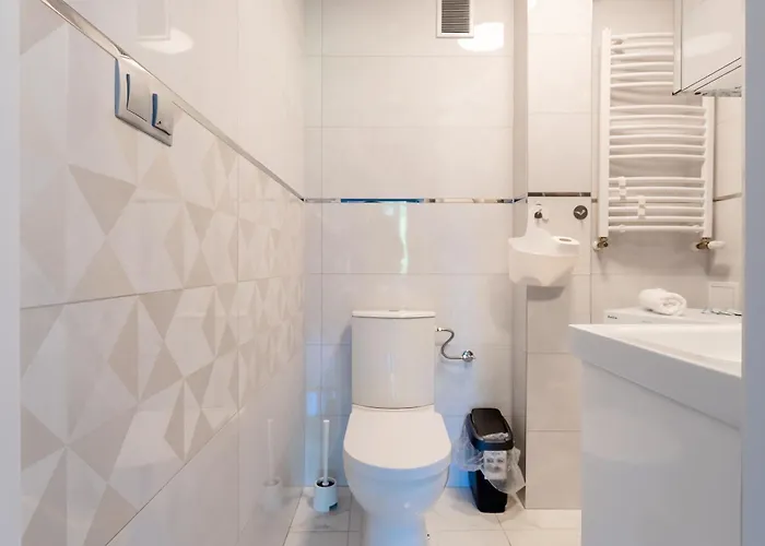 Zielonomi - Osobna Kuchnia, Miejsce Na Samochod - By Spaceapart